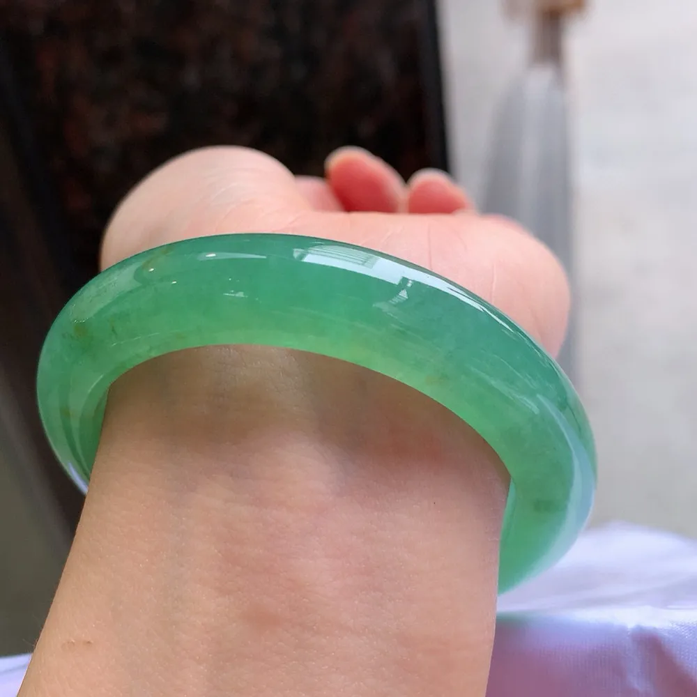 正圈满色冰绿 无瑕 尺寸:53.1/12/9 种色兼备🥰🥰