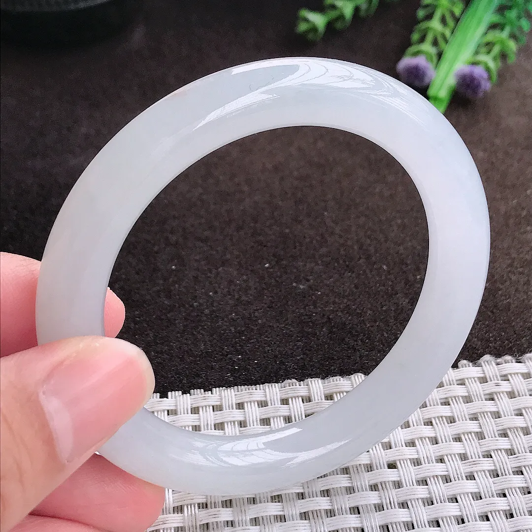 自然光54.5/9.5老坑冰胶水灵白月光圆条手镯翡翠玉镯美人镯