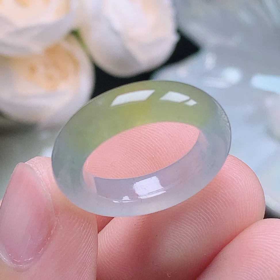 缅甸老坑冰种翡翠水润起胶冰黄翡戒指玉指环  水润通透 尺寸：16.2-5.6–3.8mm 11-12号圈口2S