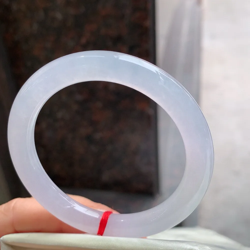 圆条高冰种 无瑕 尺寸:52.5/8.8 种水好