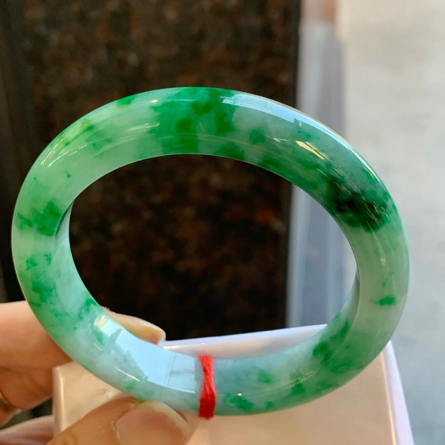 正圈满圈辣绿 无瑕 尺寸:56.5/11.2/9.2 色好🥰🥰