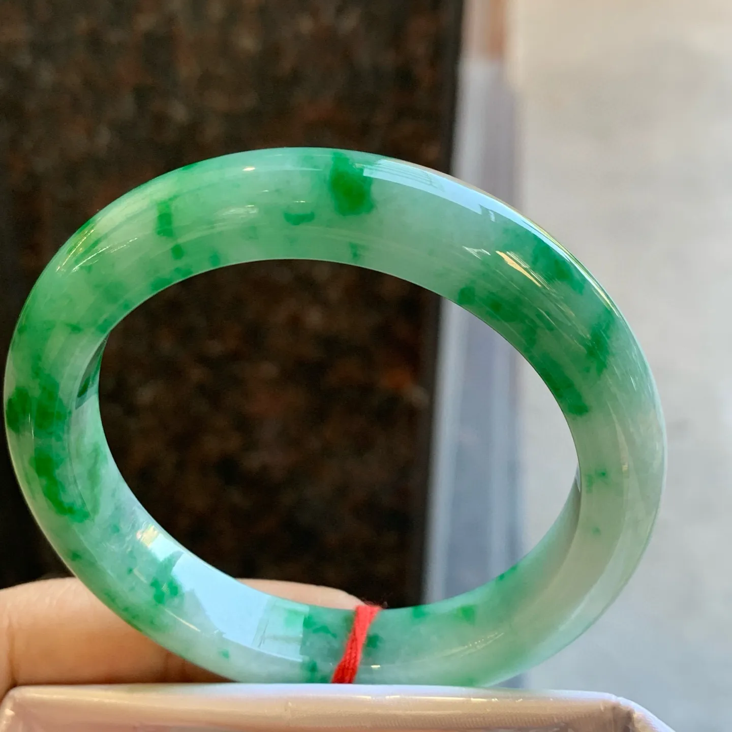 正圈满圈辣绿 无瑕 尺寸:56.5/11.2/9.2 色好🥰🥰