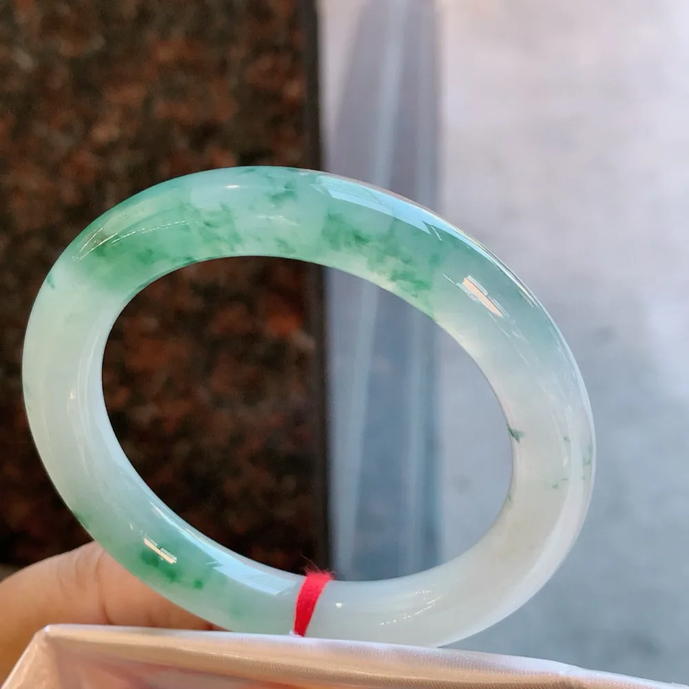 圆条冰飘花 无瑕 尺寸:54.1/10.2 花美