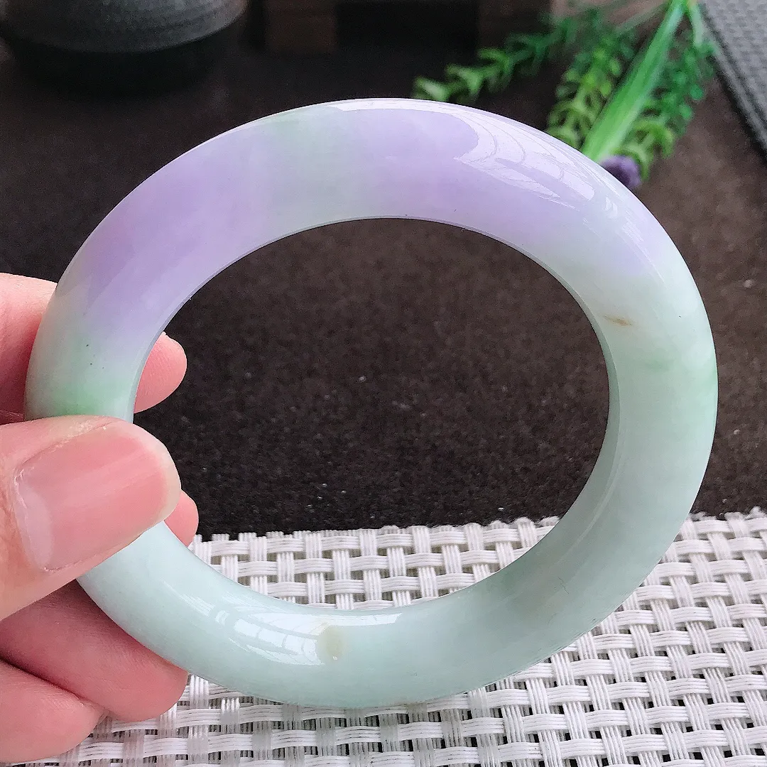 自然光57/12.5老坑精美温润春带彩胖圆条手镯翡翠玉镯美人镯