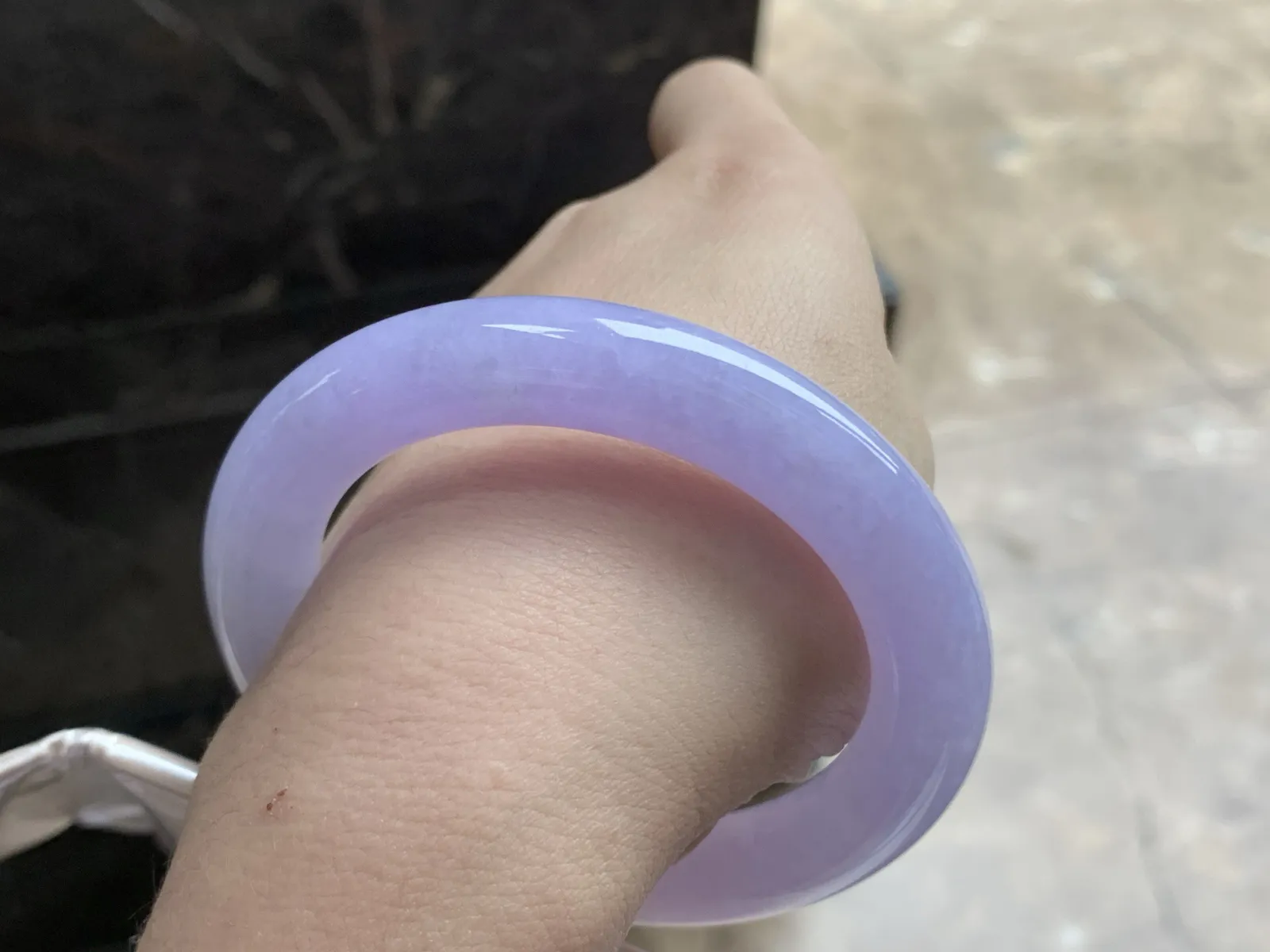 55-11.1mm

紫罗兰圆条手镯^_^颜色鲜艳 浓郁