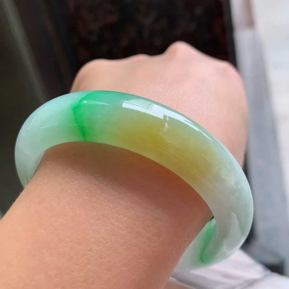 正圈冰黄加绿 无瑕 尺寸:56.1/14.4/8.7 超值🥰🥰