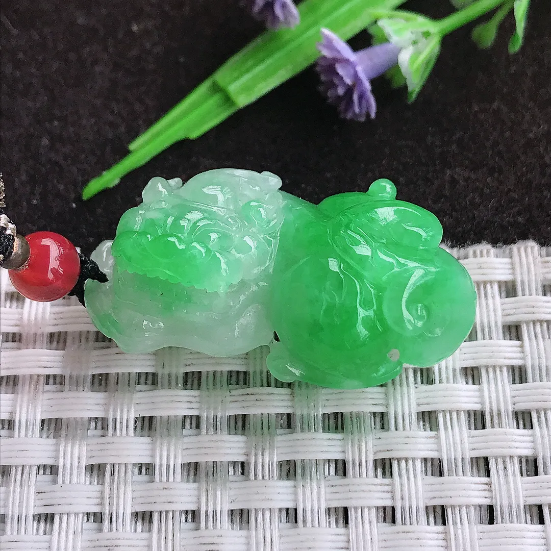 天然a货翡翠34.5/19/11.6老坑精美辣阳绿霸王貔貅吊坠翡翠玉坠挂件百搭