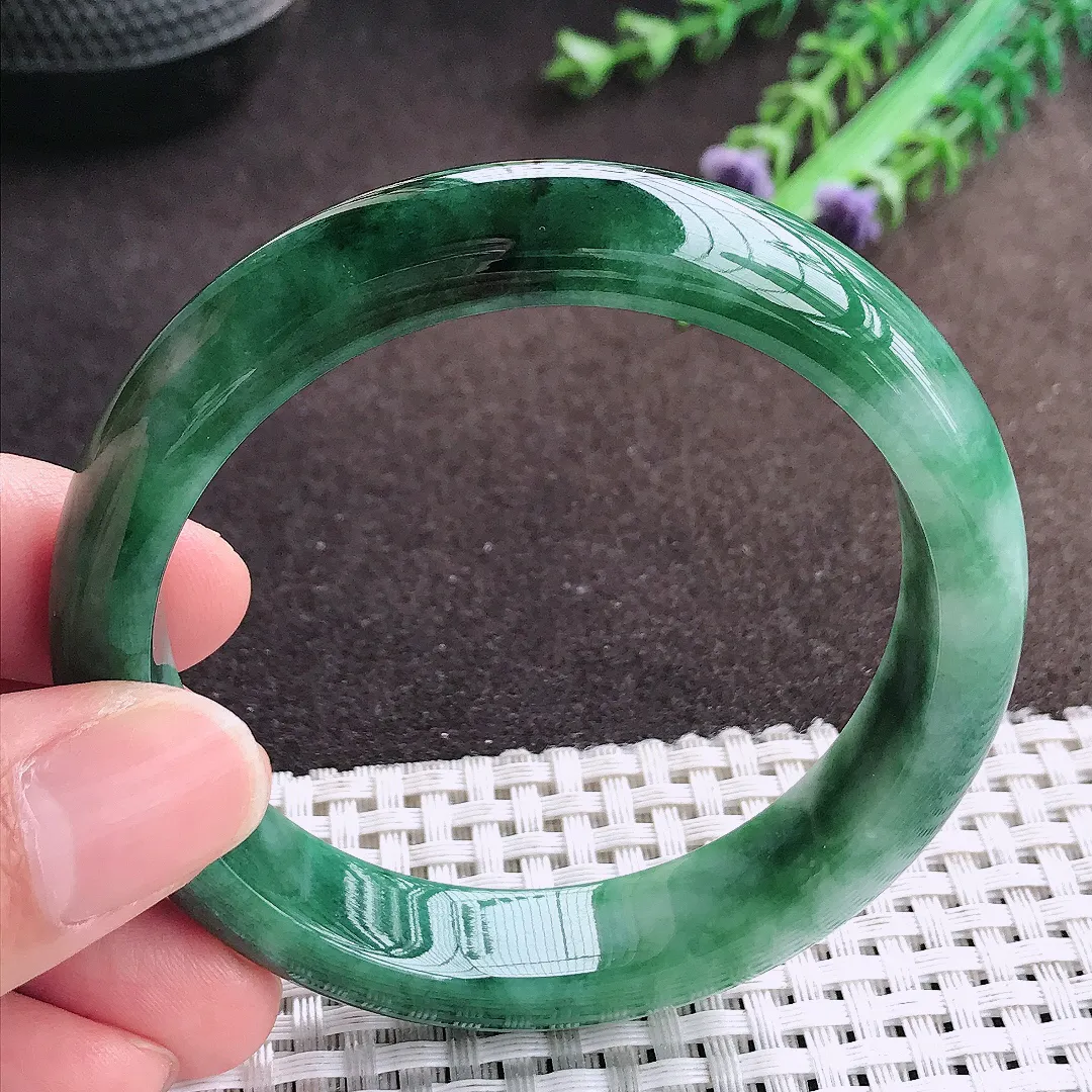 天然a货翡翠56.5/12.7/8老坑精美温润飘花手镯宽边翡翠玉镯美人镯