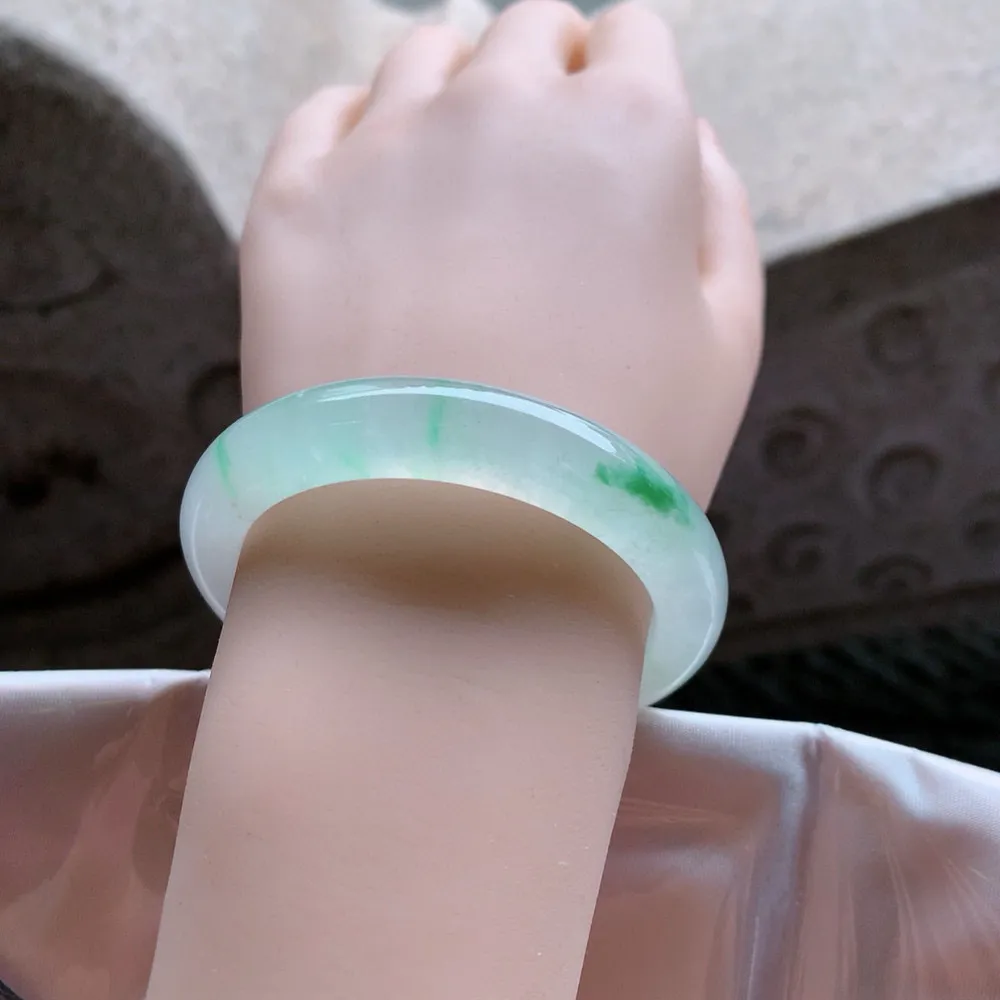 正圈高冰绿花 无瑕 尺寸:51.7/11.7/8.7 荧光闪闪🥰🥰