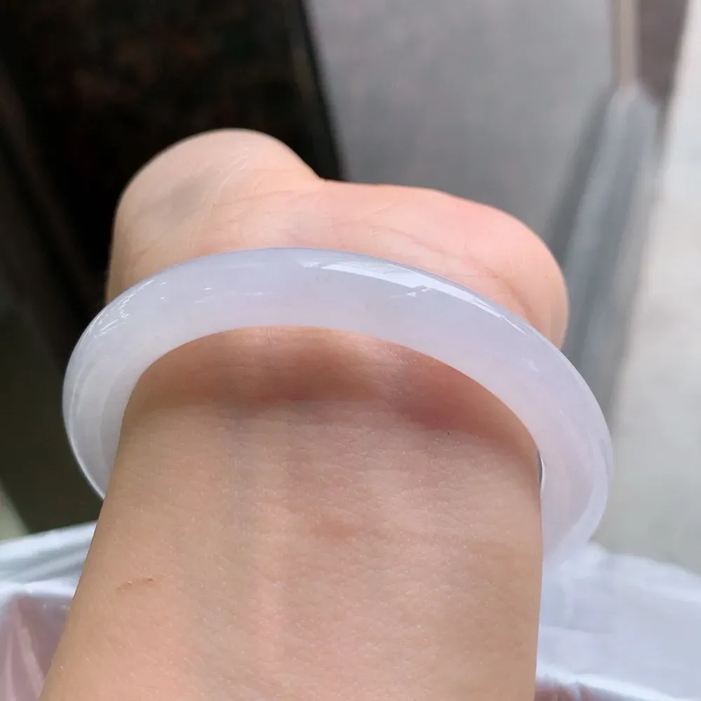 圆条冰糯春彩 无瑕 尺寸:52.7/8.2 种色兼备