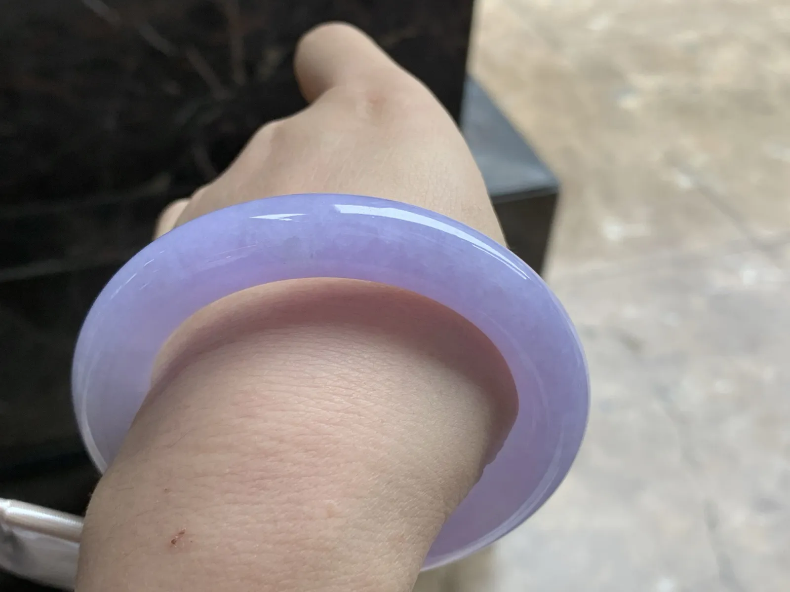 55-11.1mm

紫罗兰圆条手镯^_^颜色鲜艳 浓郁