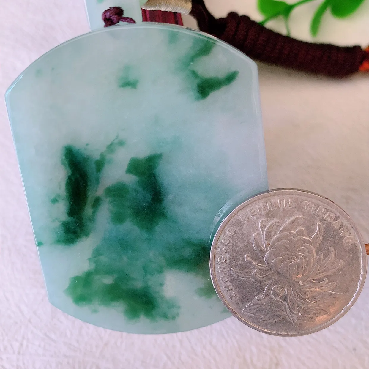 自然光实拍，冰润飘花翡翠平安无事牌吊坠，平平安安，无事牌翠色灵动，佩戴平安时尚！#46.7