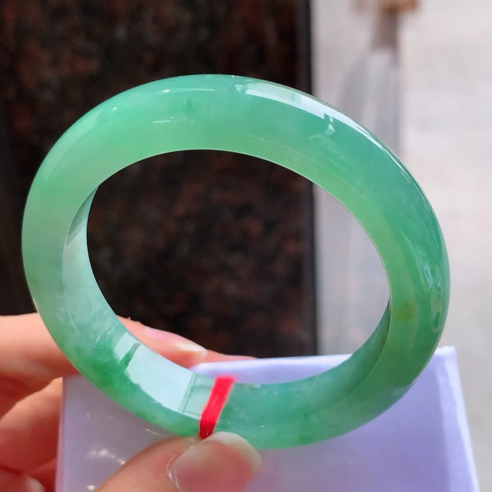 正圈满色冰绿 无瑕 尺寸:53.1/12/9 种色兼备🥰🥰