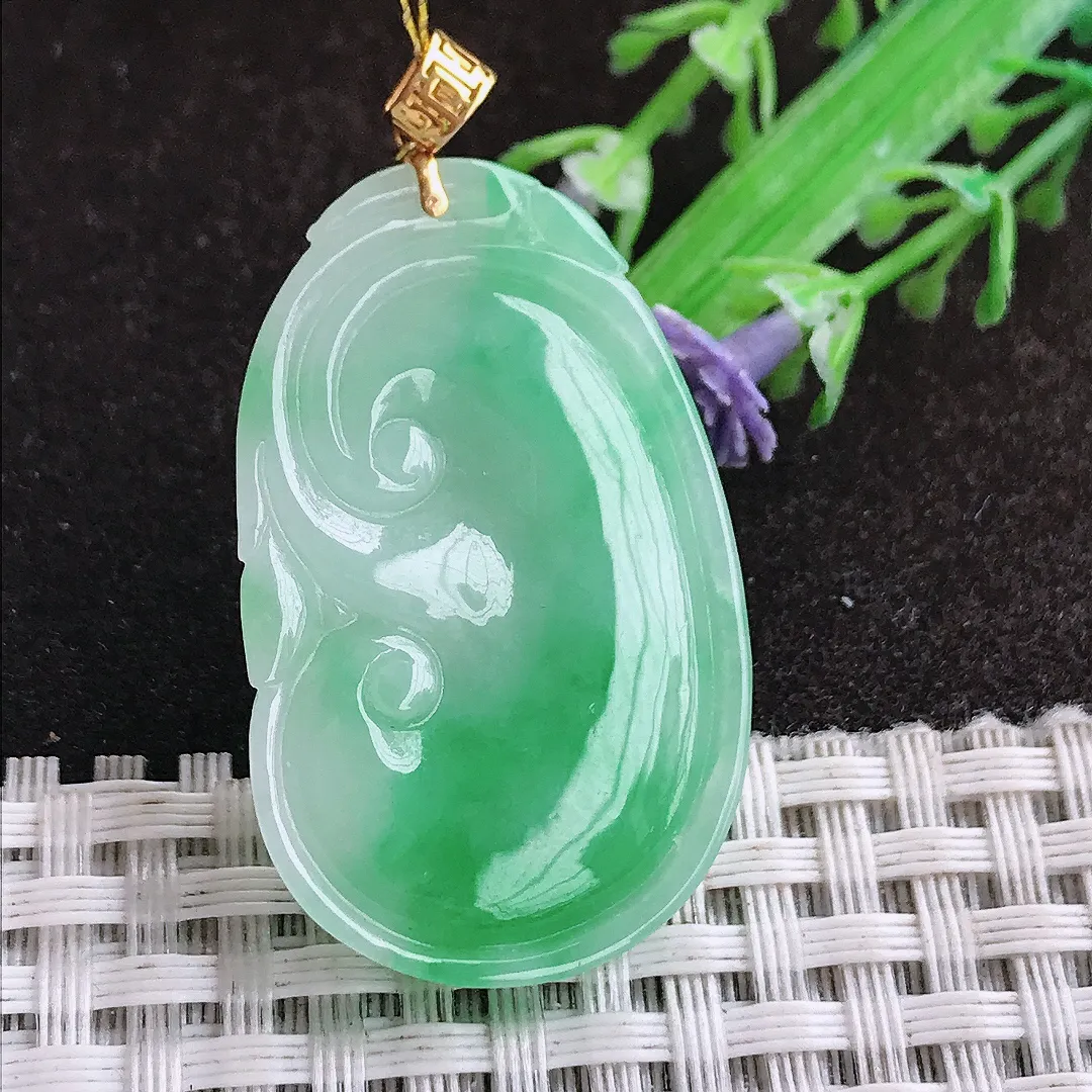 天然a货翡翠38/24.3/5.6老坑18k金镶嵌飘阳绿如意吊坠翡翠玉坠挂件百搭