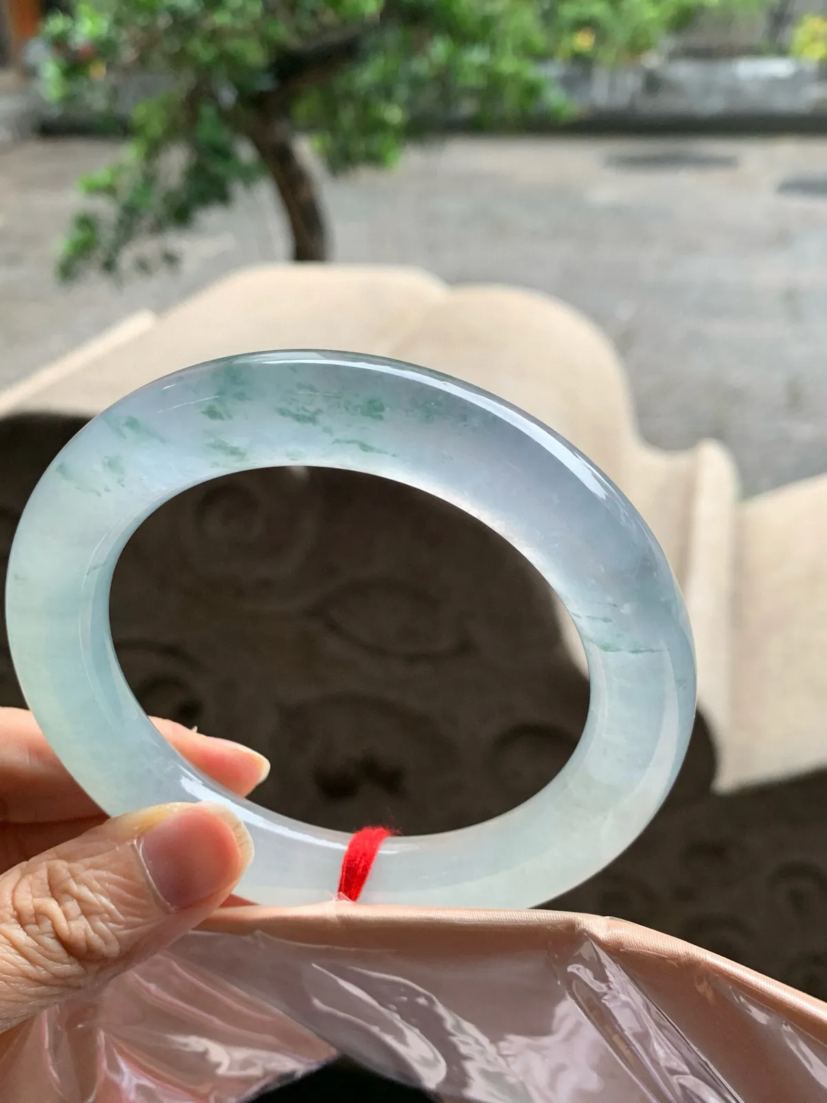 圆条玻璃中绿花 无瑕 尺寸:64.7/12.7 大圈口 起刚光