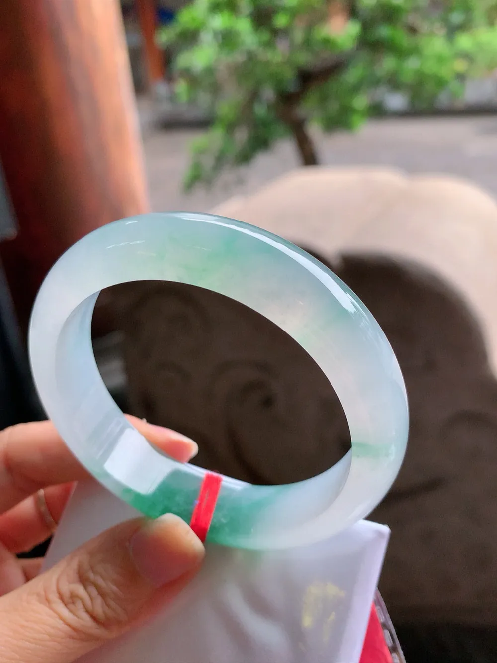 正圈冰玻翠绿 无瑕 尺寸:55.6/13.6/8.2 种色俱佳