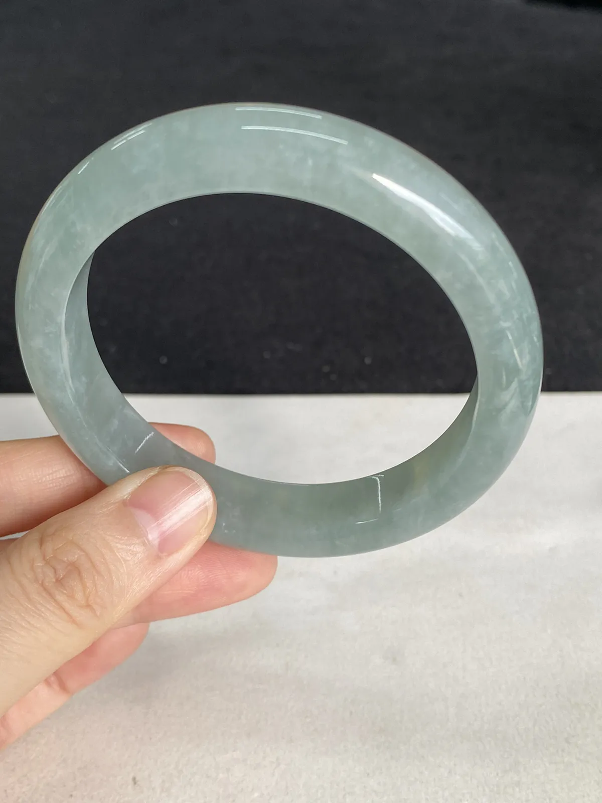 正圈57圈口，翡翠手镯