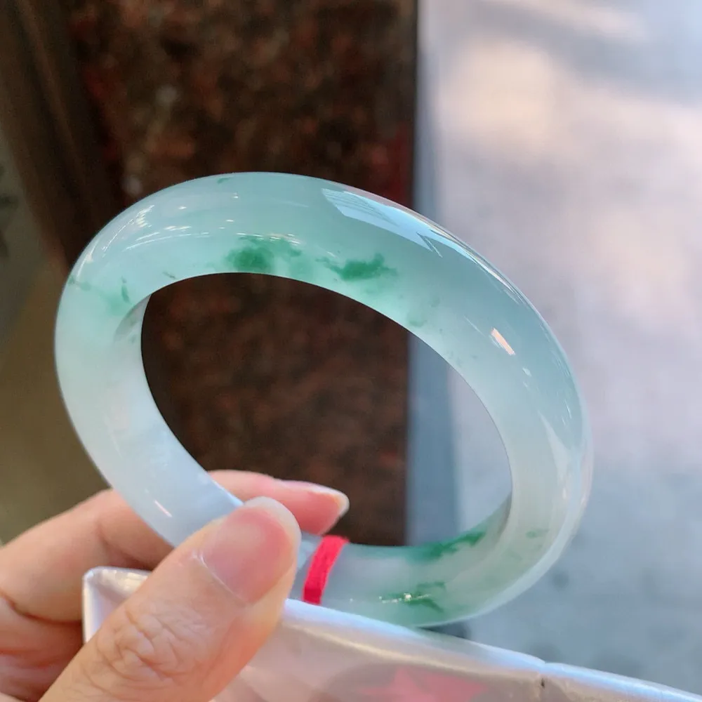 正圈冰玻飘花 无瑕 尺寸:59.3/12.4/10.1 花美 种水好🥰🥰