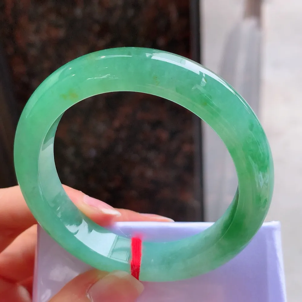 正圈满色冰绿 无瑕 尺寸:53.1/12/9 种色兼备🥰🥰