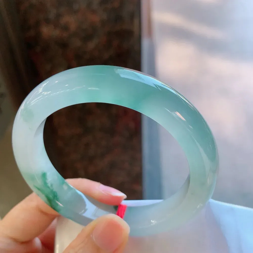 正圈冰玻飘花 无瑕 尺寸:59.3/12.4/10.1 花美 种水好🥰🥰