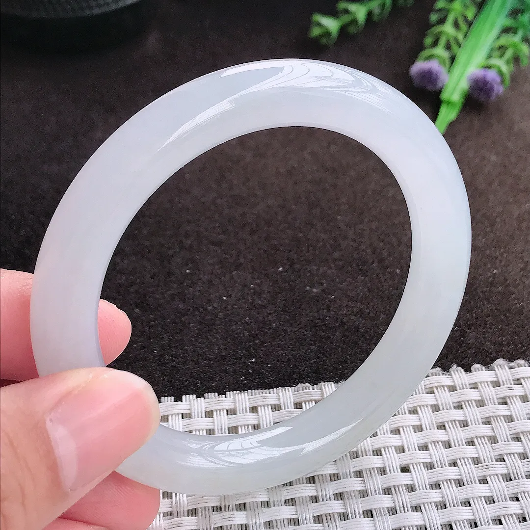 自然光54.5/9.5老坑冰胶水灵白月光圆条手镯翡翠玉镯美人镯
