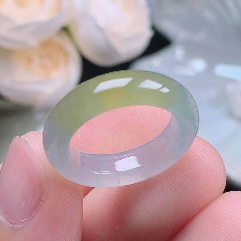 缅甸老坑冰种翡翠水润起胶冰黄翡戒指玉指环  水润通透 尺寸：16.2-5.6–3.8mm 11-12号圈口2S