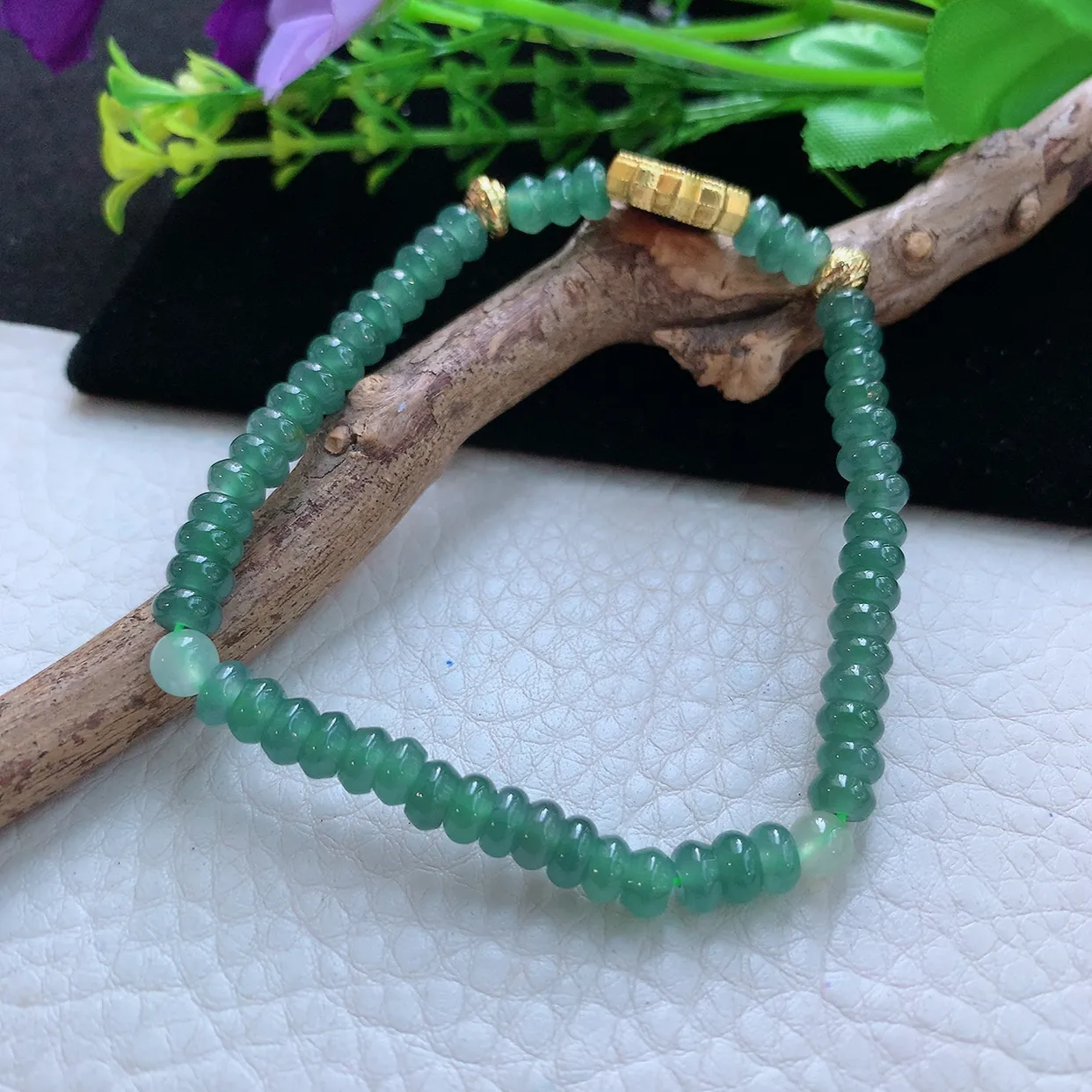 Zz天然翡翠冰晴水绿算盘珠手串 精美女生小手链diy珠串直径约5.5mm ,一串的价，配珠配件为装饰品