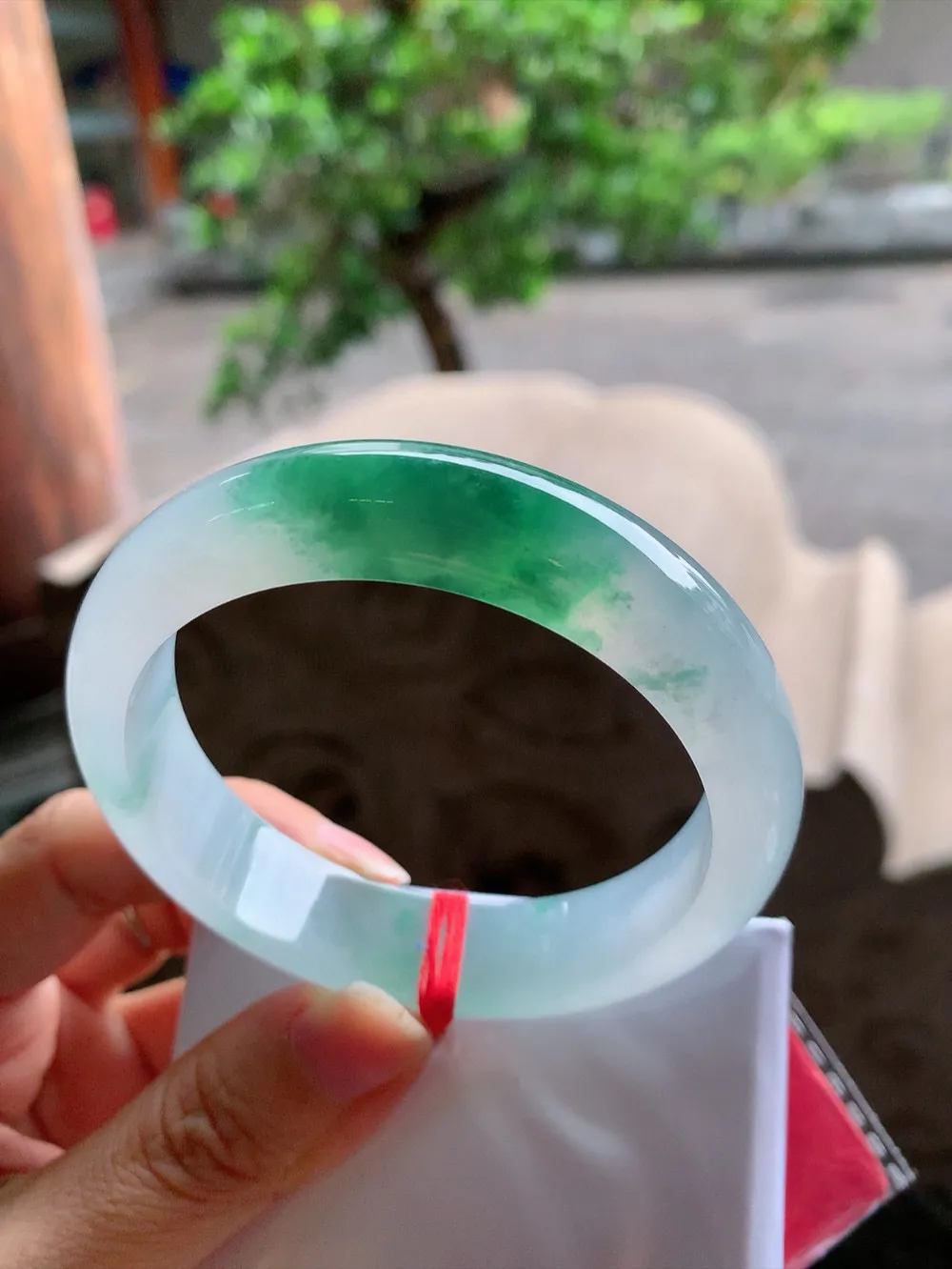 正圈冰玻翠绿 无瑕 尺寸:55.6/13.6/8.2 种色俱佳