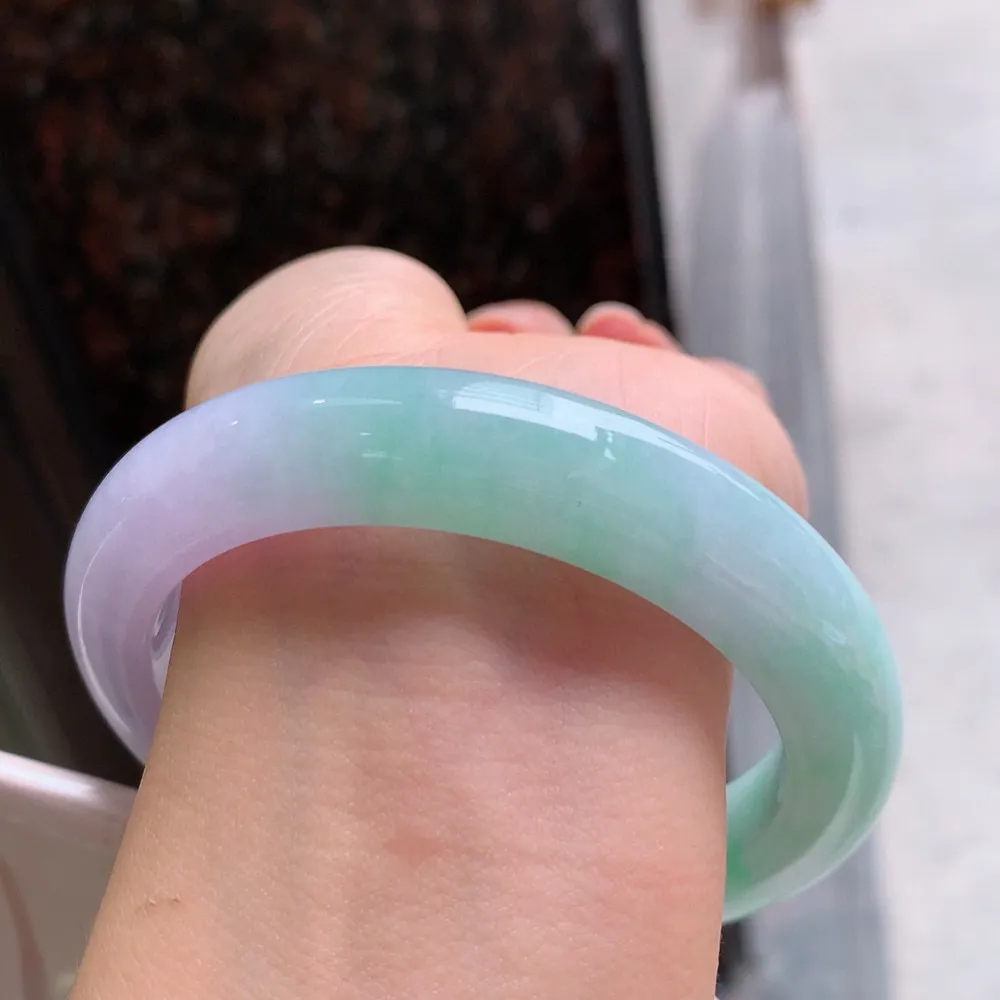 正圈满色冰春彩 无瑕 尺寸:59.5/12.5/10 色好