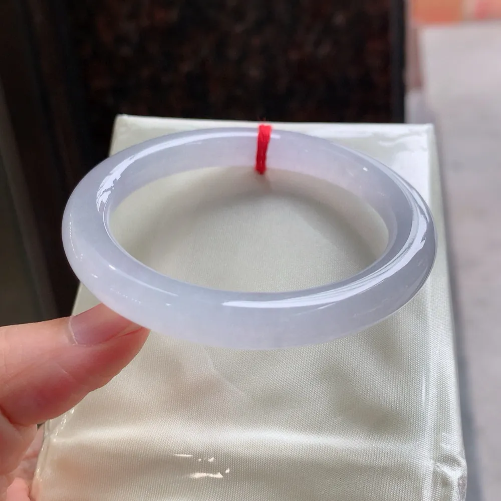 圆条高冰种 无瑕 尺寸:52.5/8.8 种水好