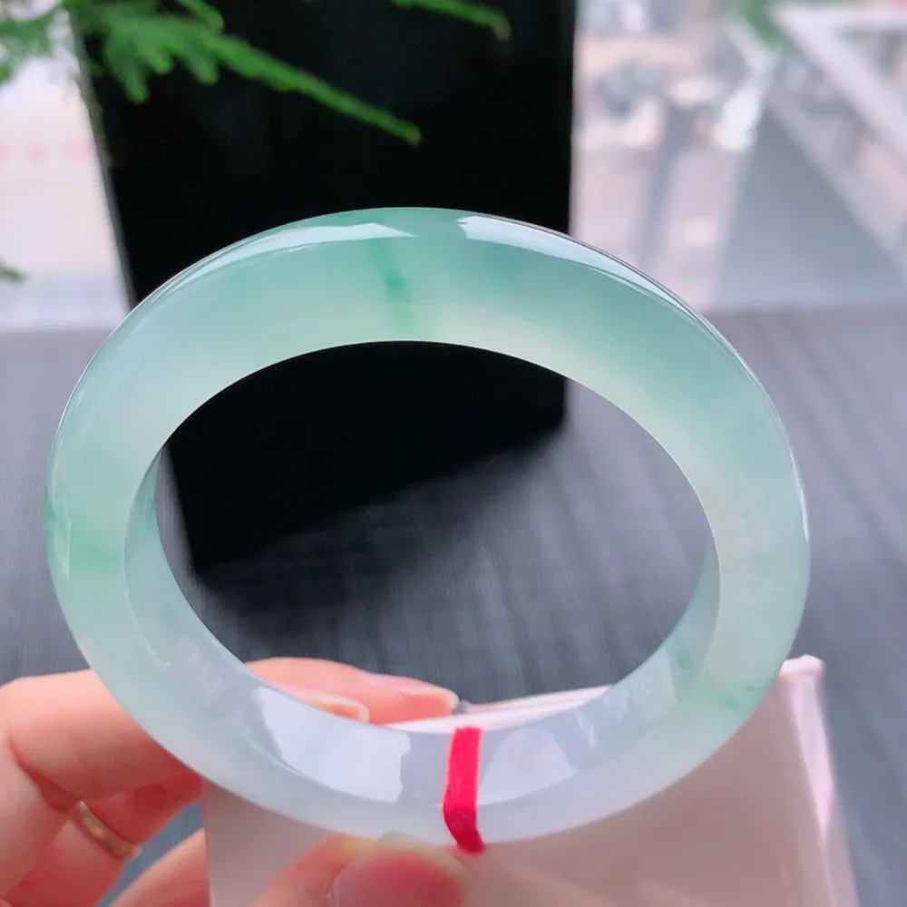 正圈冰玻飘花 无瑕 尺寸:58.1/12.6/9.6 胶感十足