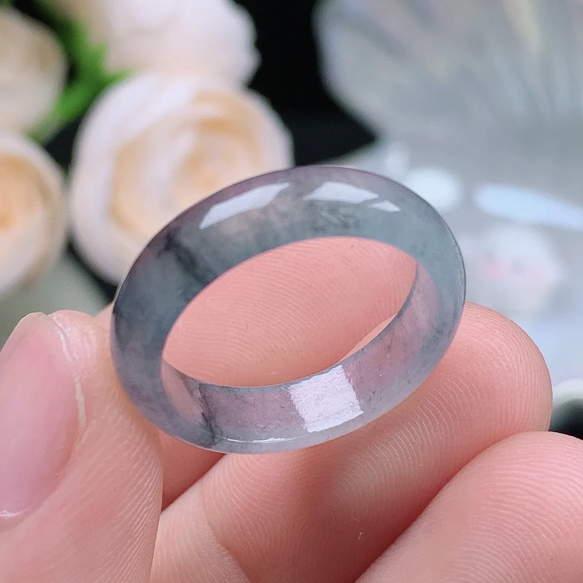 缅甸翡翠老坑冰种水润起胶冰乌鸡戒指玉指环  水润通透 尺寸：18.3-5.4-2.8mm 18号圈口2S