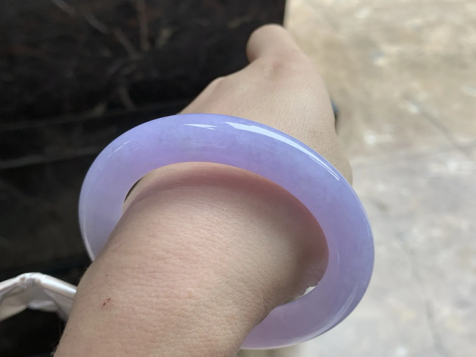 55-11.1mm

紫罗兰圆条手镯^_^颜色鲜艳 浓郁