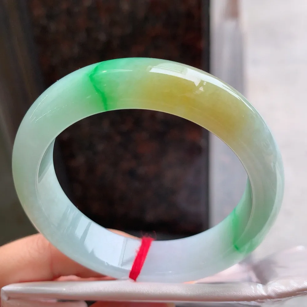 正圈冰黄加绿 无瑕 尺寸:56.1/14.4/8.7 超值🥰🥰