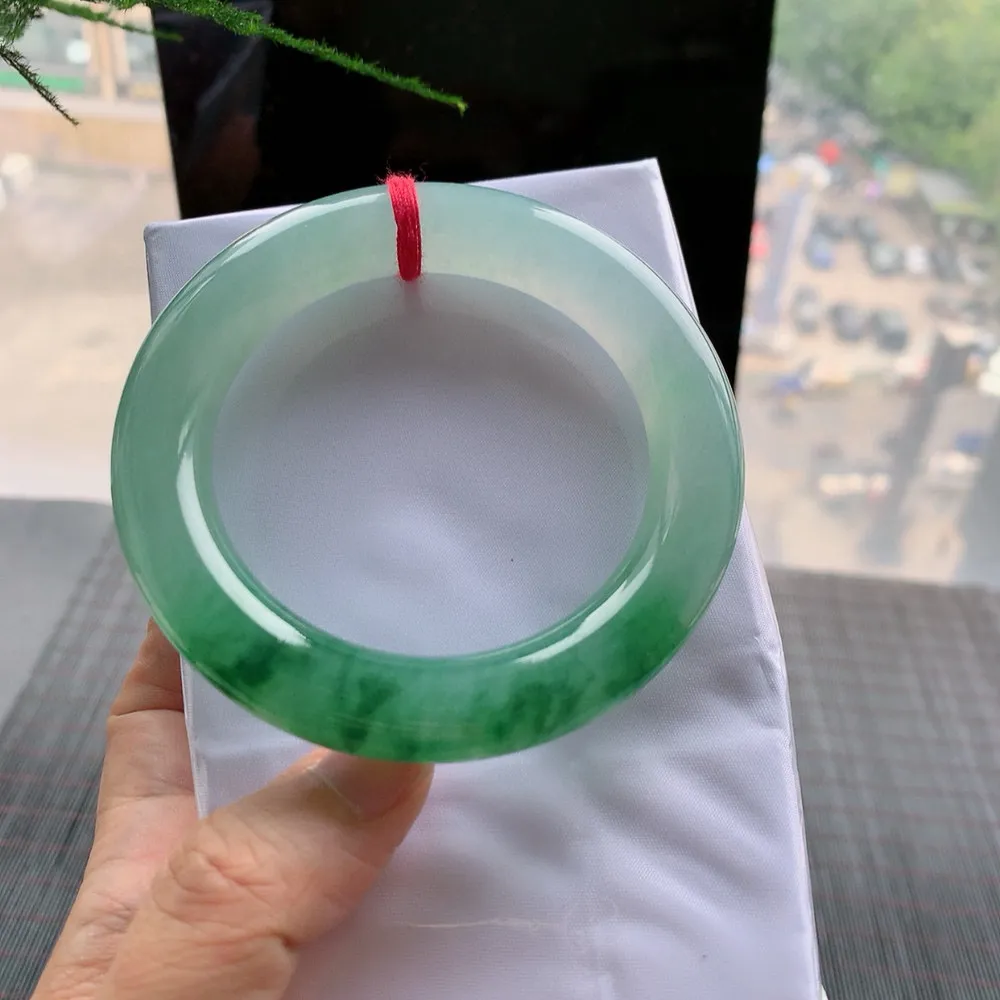 圆条高冰绿花 无瑕 尺寸:57.3/12.3/12.1 胶感十足 色好