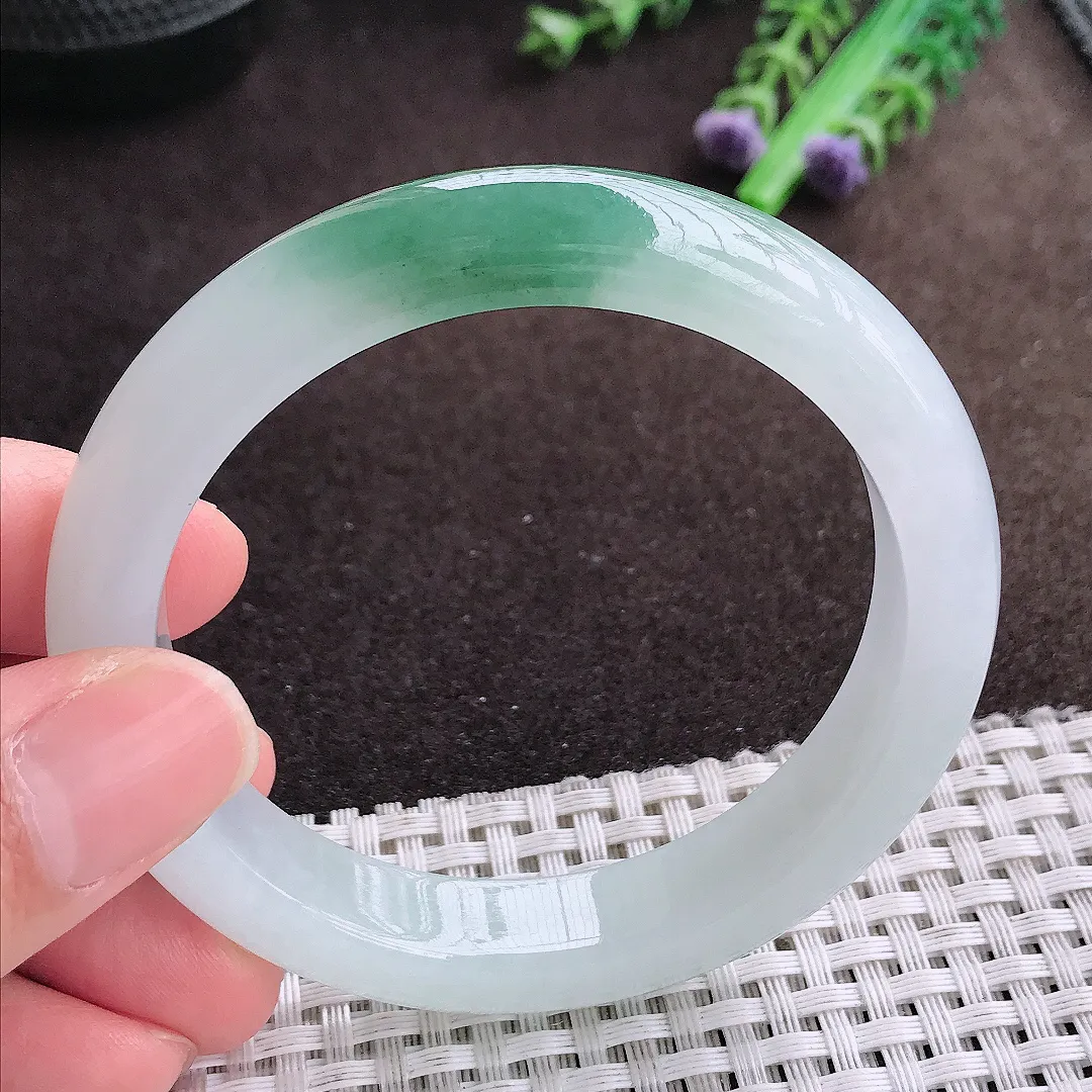 天然a货翡翠56/11.5/8.5老坑冰胶果冻半山水手镯宽边翡翠玉镯美人镯