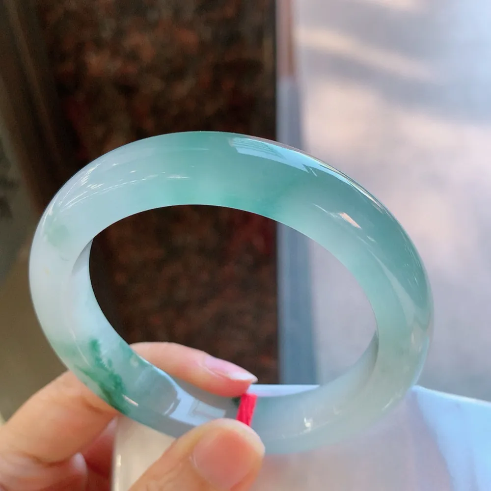 正圈冰玻飘花 无瑕 尺寸:59.3/12.4/10.1 花美 种水好🥰🥰