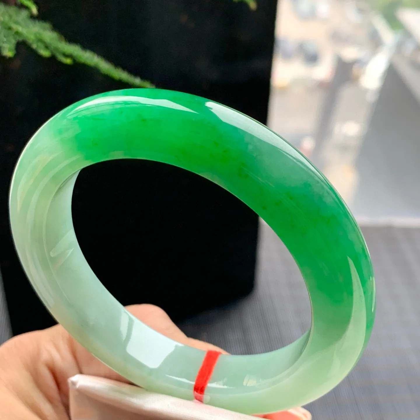 正圈一大节阳绿 无瑕 尺寸:61.3/12.5/11.1 色好 大圈口🥰🥰