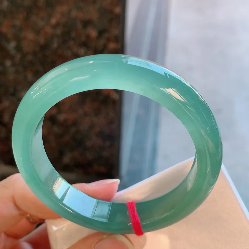 正圈冰玻蓝绿 无瑕 尺寸:54.6/12/8.3 种色俱佳