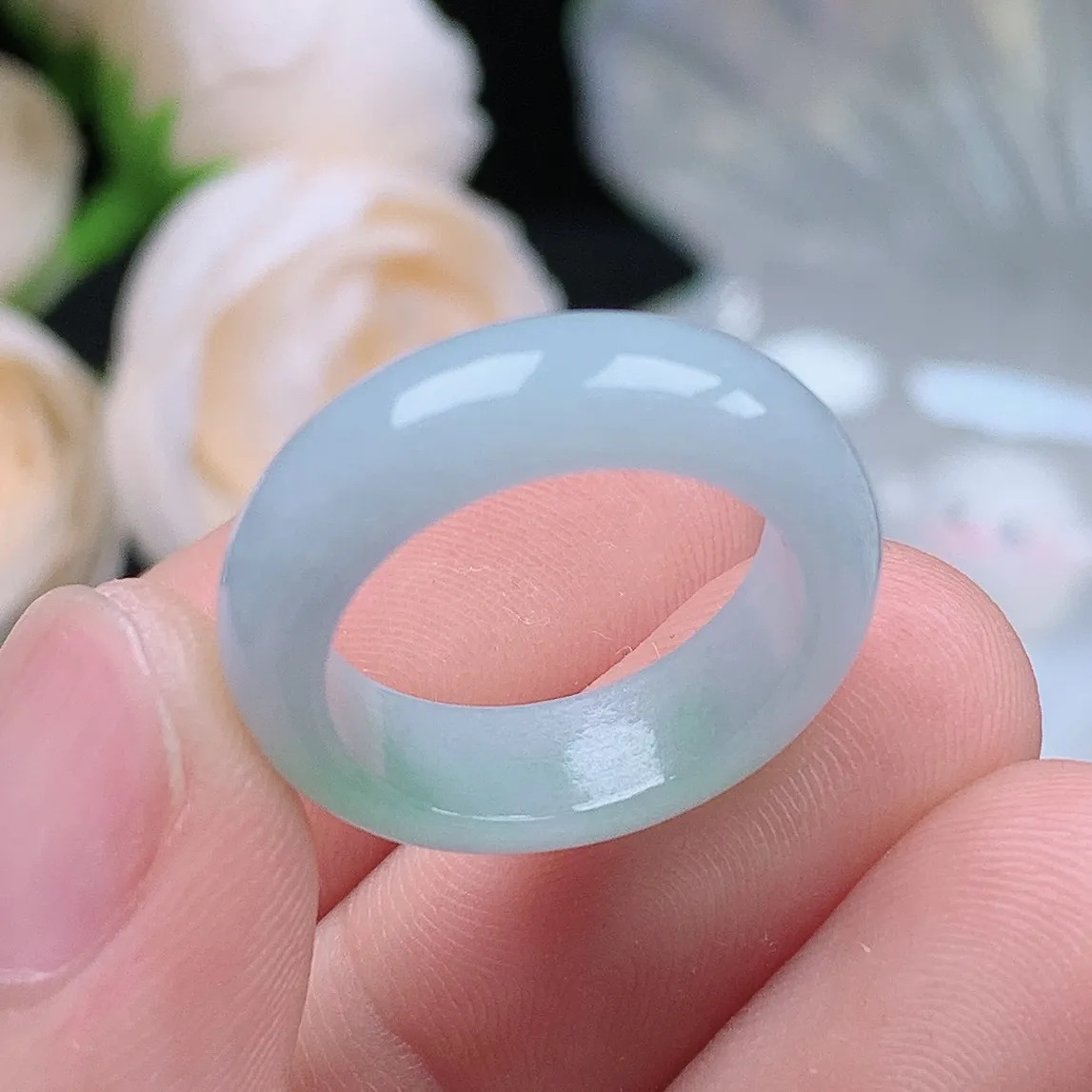 缅甸翡翠老坑种水润飘绿戒指玉指环  水润通透 尺寸：16.2-5.8-3.2mm 11-12号圈口2S