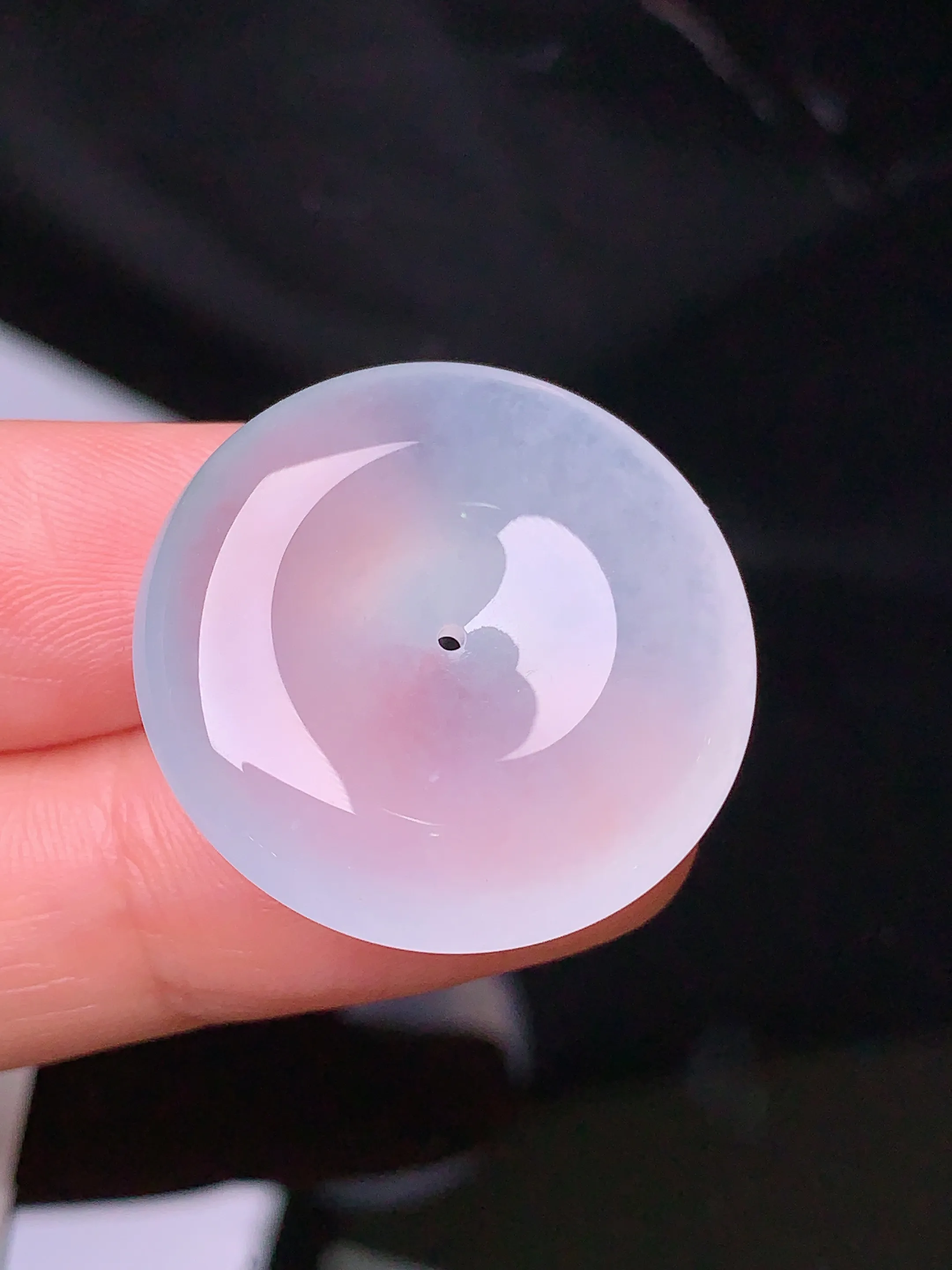 冰种平安扣吊坠 玉质细腻 色泽清新艳丽 整体尺寸25.8*6.6