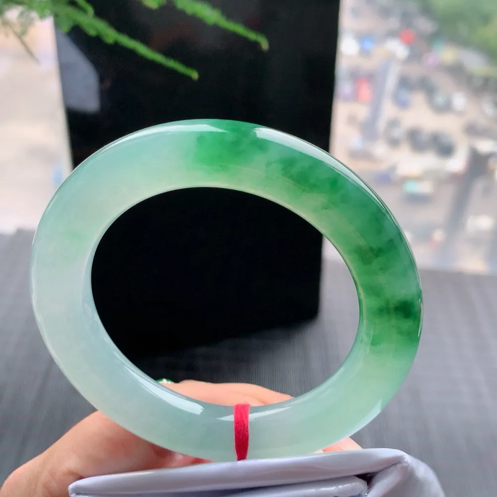 圆条高冰绿花 无瑕 尺寸:57.3/12.3/12.1 胶感十足 色好