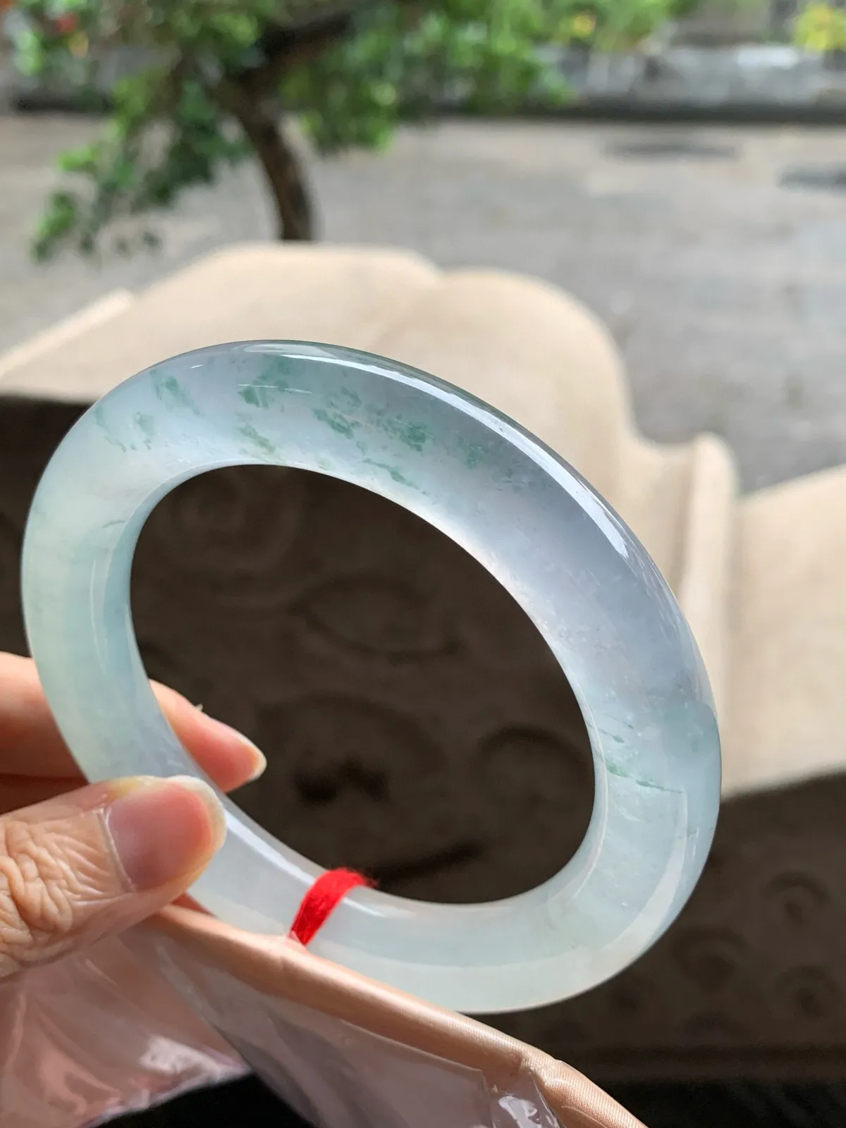 圆条玻璃中绿花 无瑕 尺寸:64.7/12.7 大圈口 起刚光