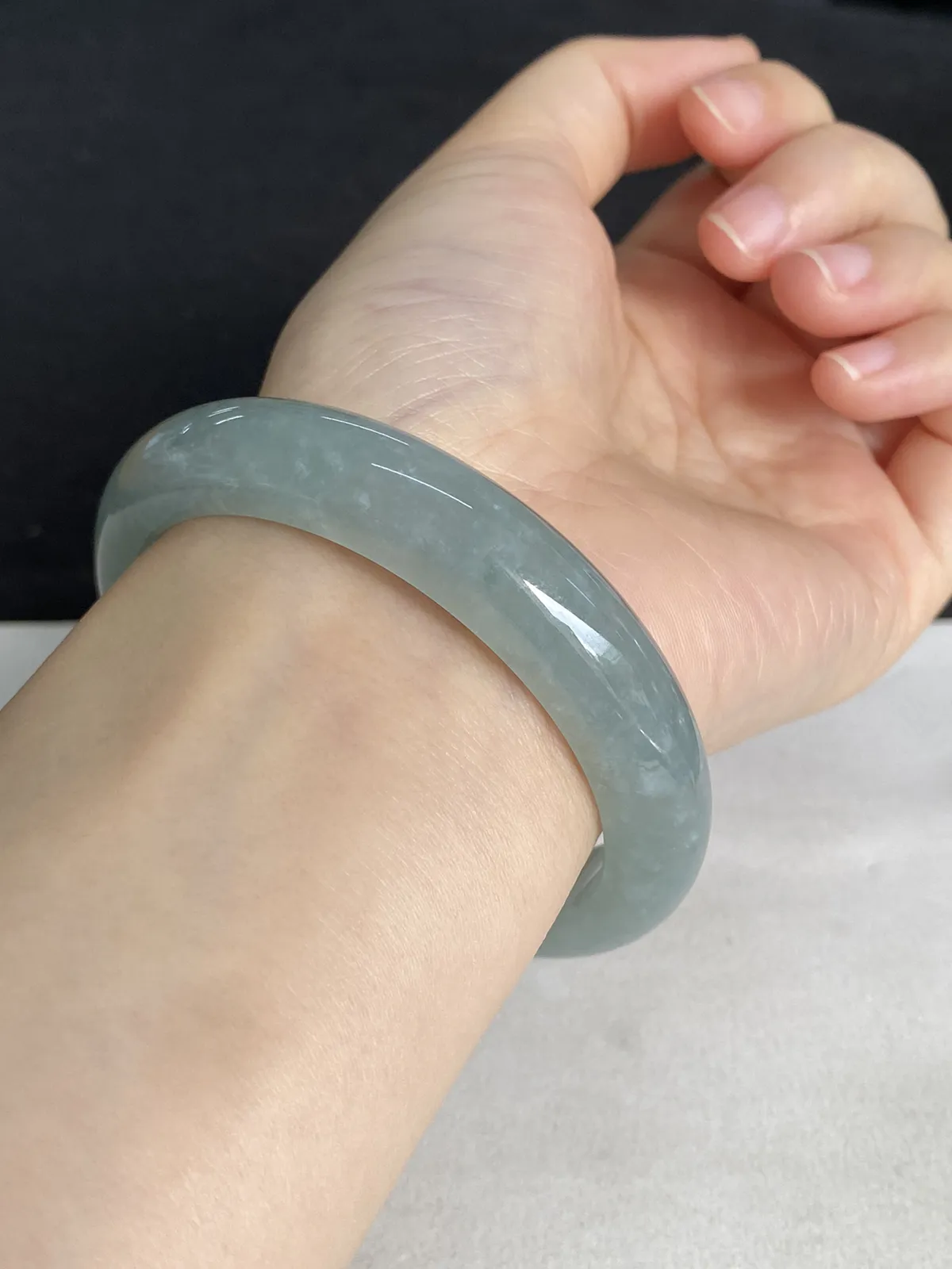 正圈57圈口，翡翠手镯