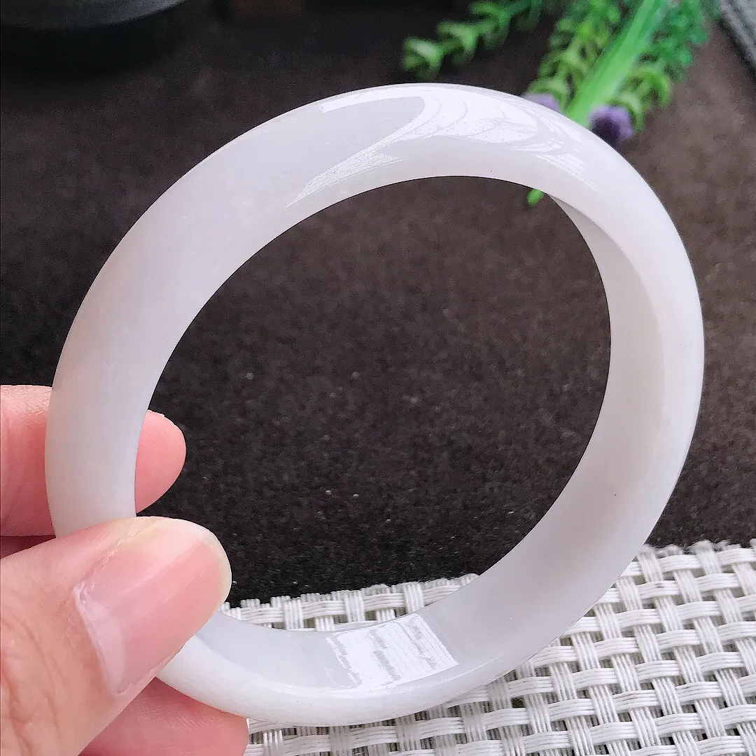 天然a货翡翠63/13.8/8老坑秀气温润白月光大圈口手镯宽边翡翠玉镯美人镯