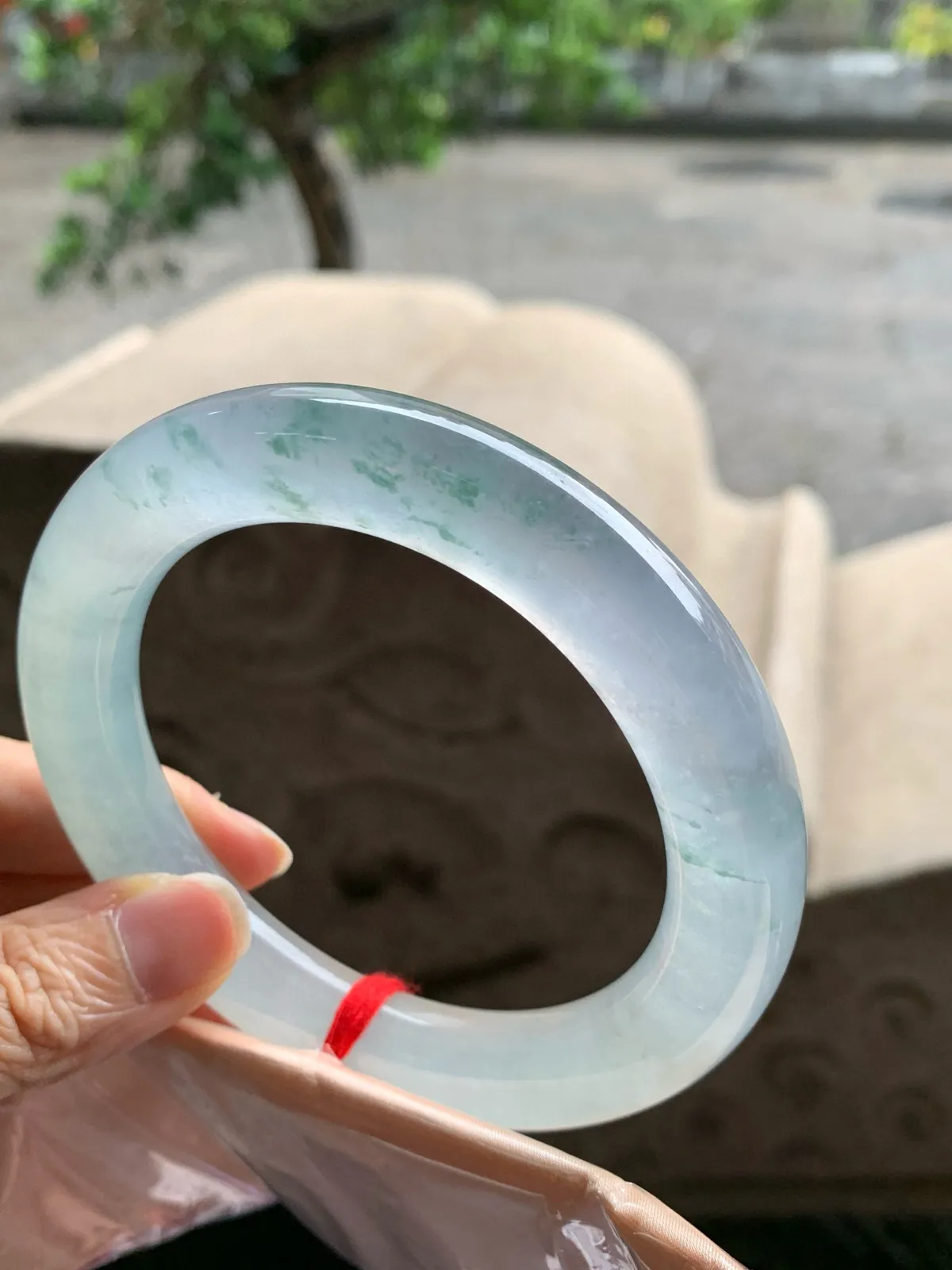 圆条玻璃中绿花 无瑕 尺寸:64.7/12.7 大圈口 起刚光