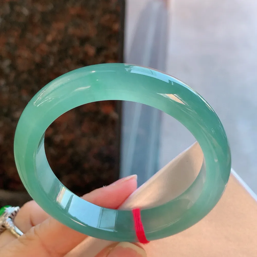 正圈冰玻蓝绿 无瑕 尺寸:54.6/12/8.3 种色俱佳