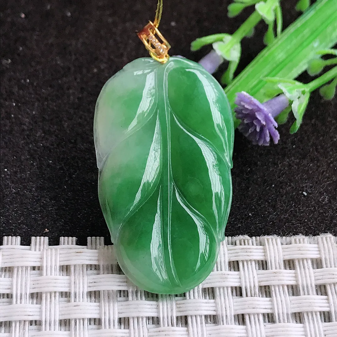 天然a货翡翠35.2/21/3.7老坑18k金镶嵌温润飘阳绿叶子吊坠翡翠玉坠挂件百搭