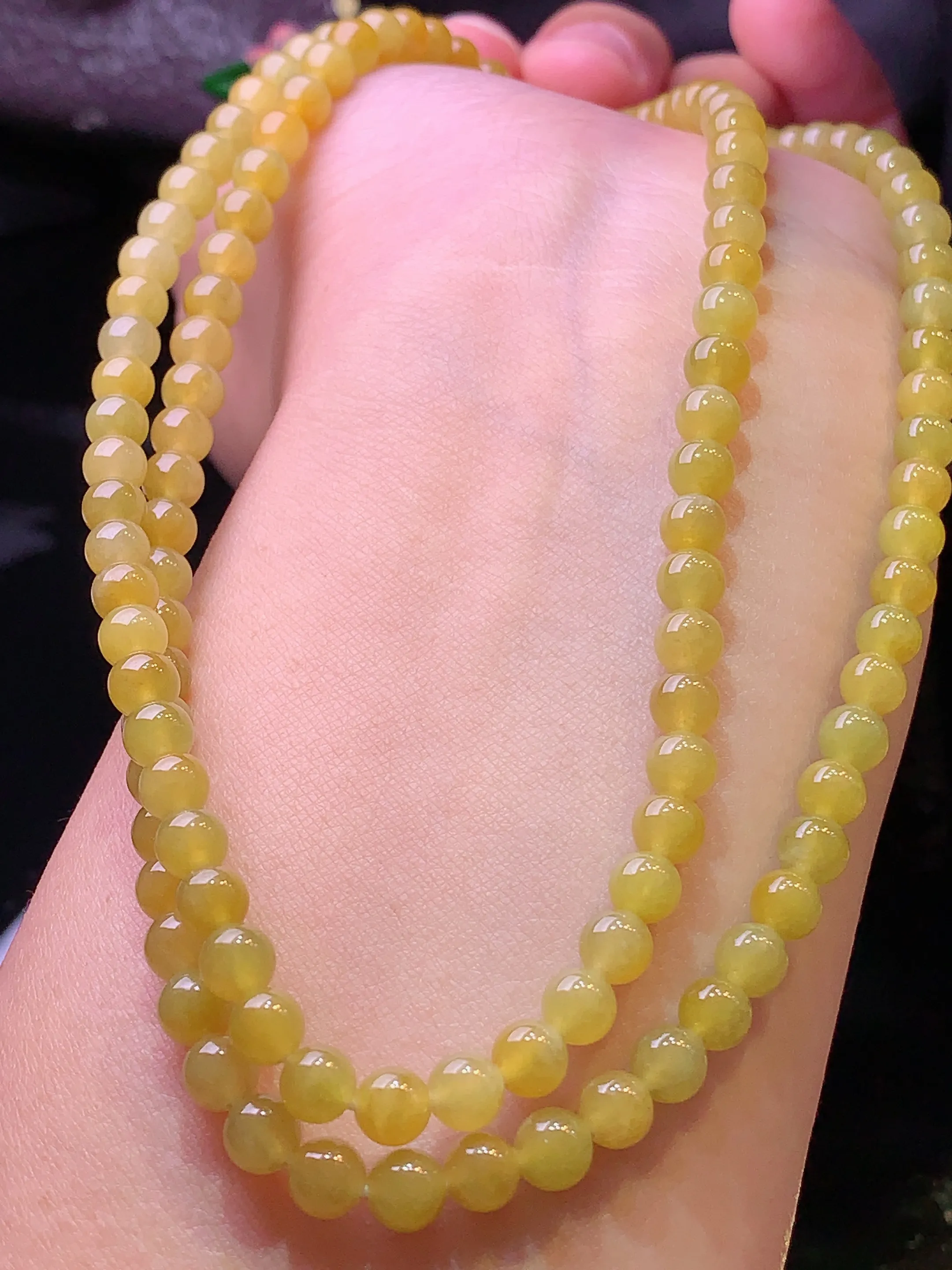 黄翡圆珠项链 玉质细腻 色泽清新艳丽 整体尺寸5