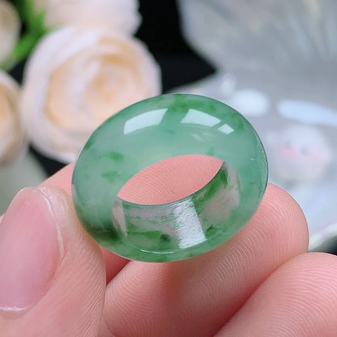 缅甸翡翠老坑冰种水润起胶飘阳绿戒指玉指环小跑环 水润通透 尺寸：14.3-7.9-3.7mm 6号圈口2S